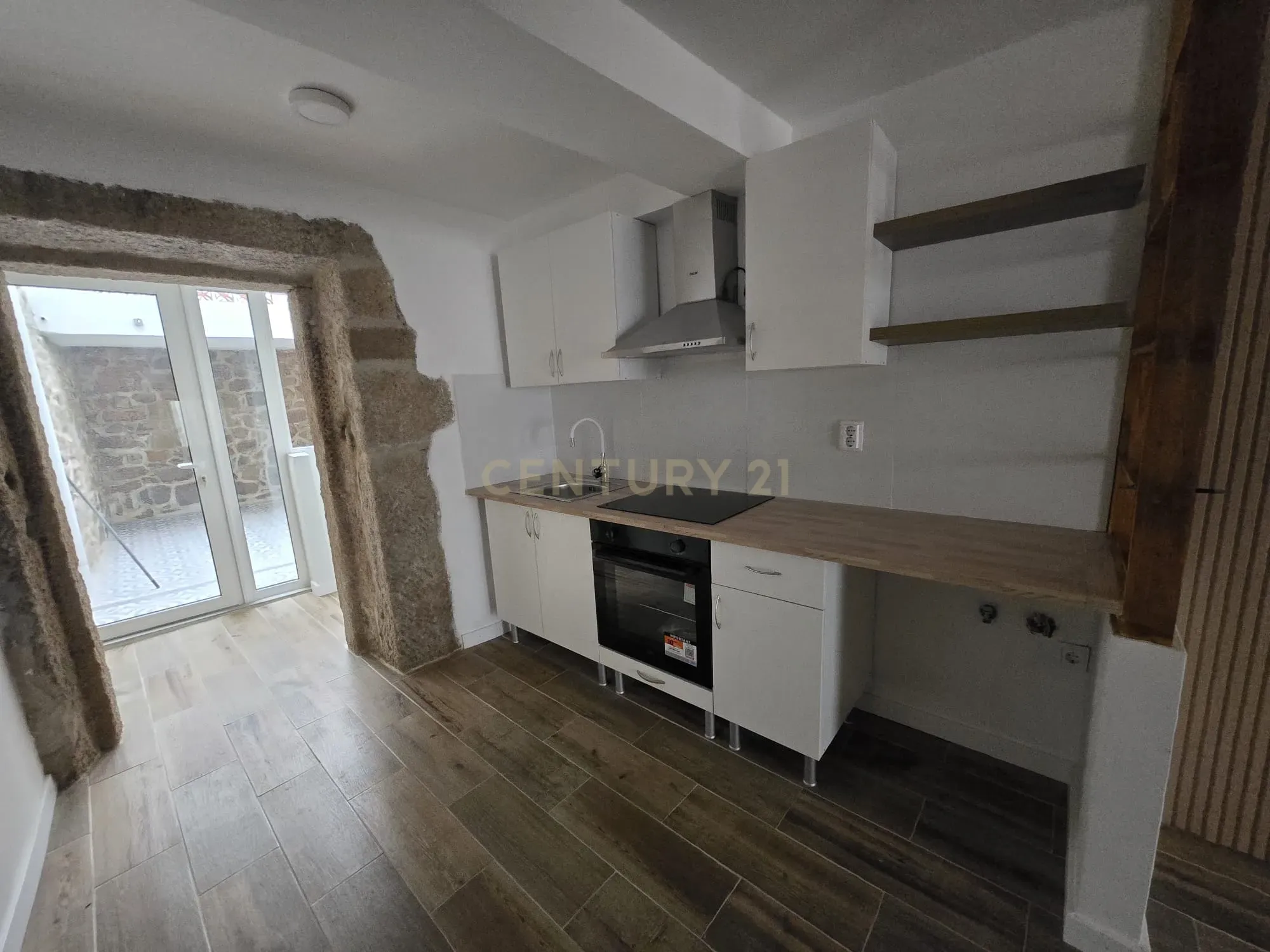 Moradia T2 à venda em Alcains, Castelo Branco — foto 3