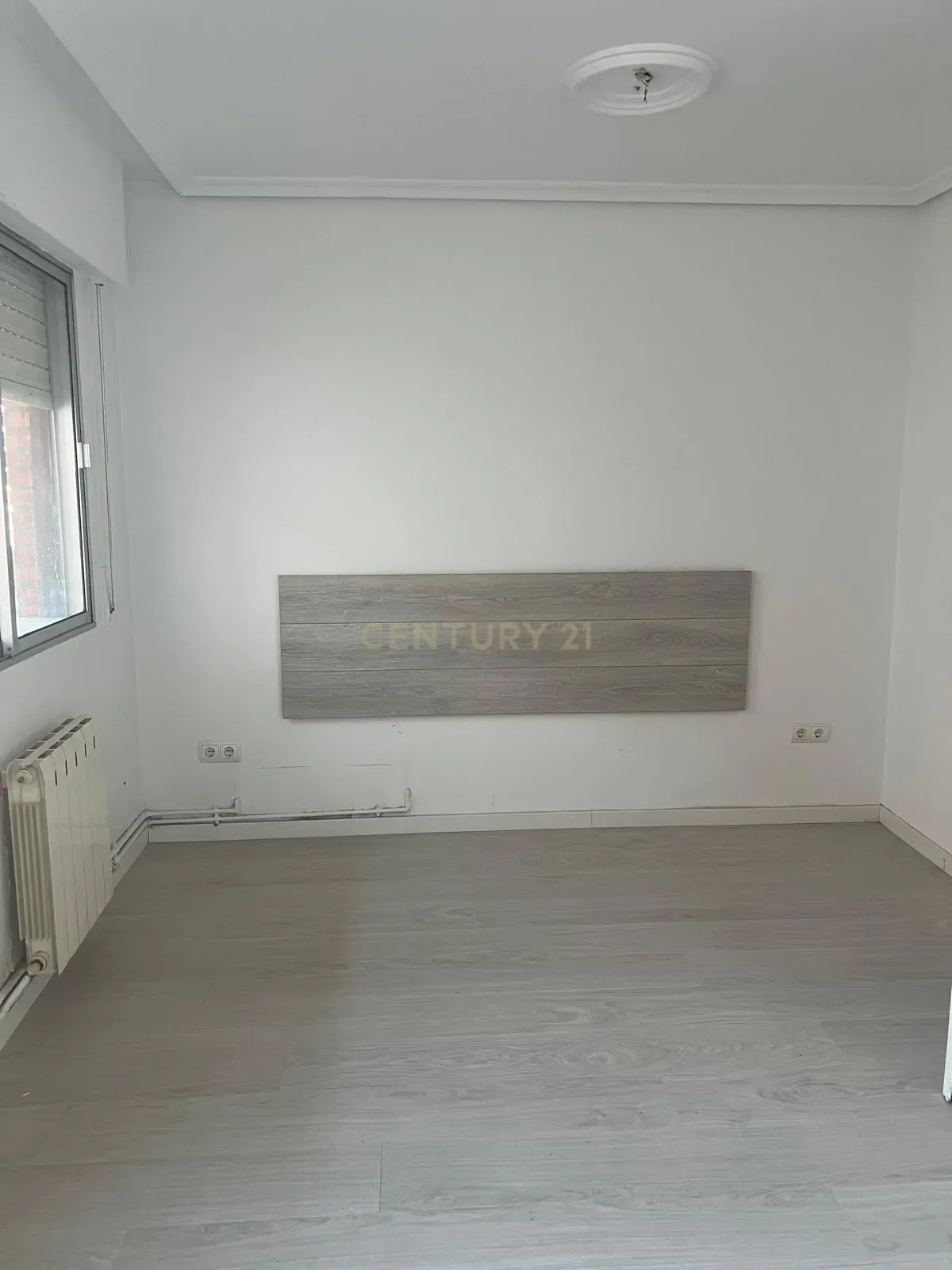 - Image 12