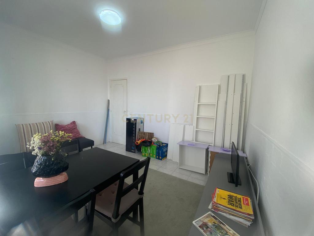 Apartamento T2 com Vista Panorâmica em Barreiro - Image 25