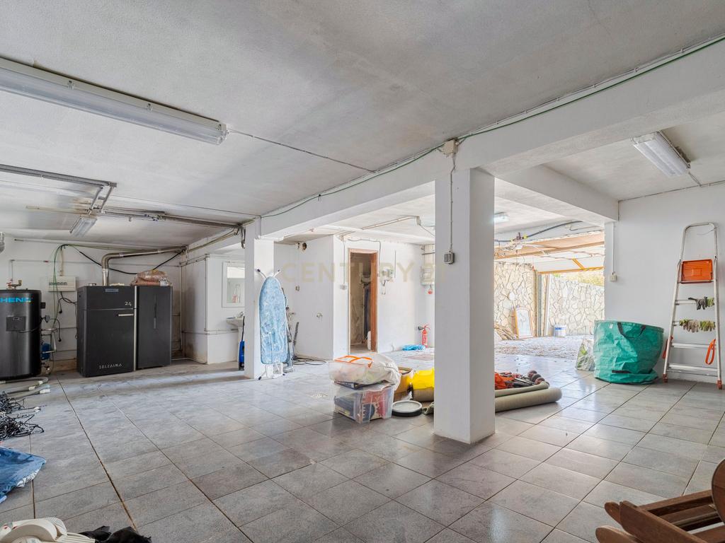 Moradia T4 Exclusiva com Piscina | Vista Serra da Arrábida | Setúbal - Image 29