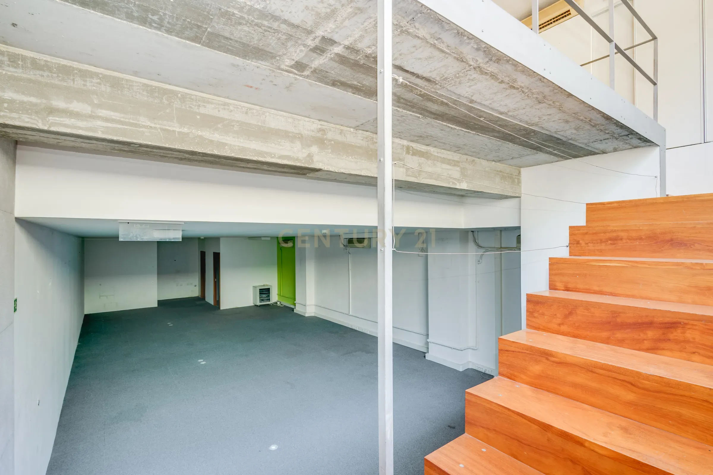 Fotografia 11 de ESPAÇO COMERCIAL 142 M² + 5 ESTACIONAMENTOS | 2 PISOS | EXCELENTE OPORTUNIDADE