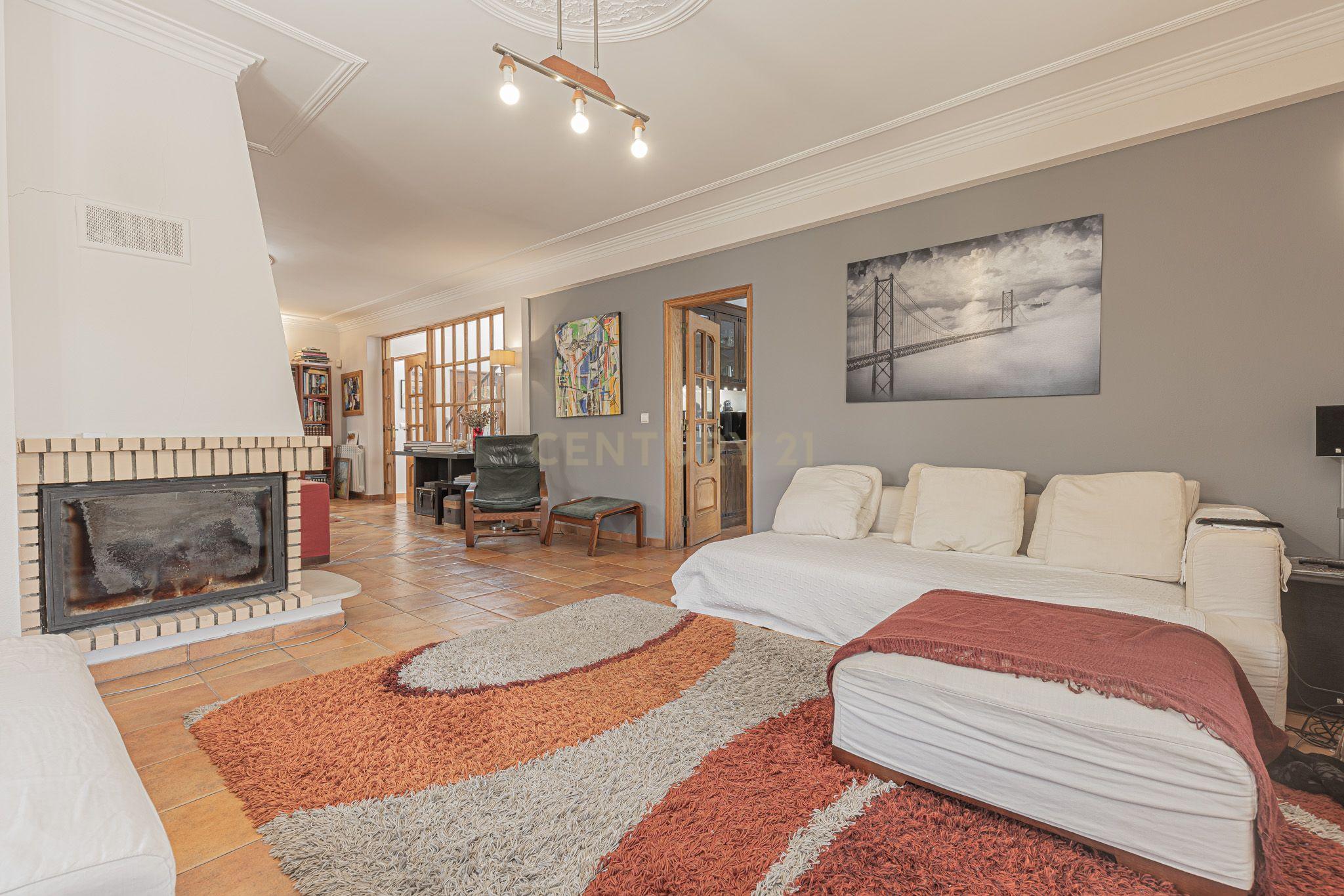 Moradia T5 - Almada - Piscina - Garagem -  364 m² - Terreno 1.024 m² - Image 16