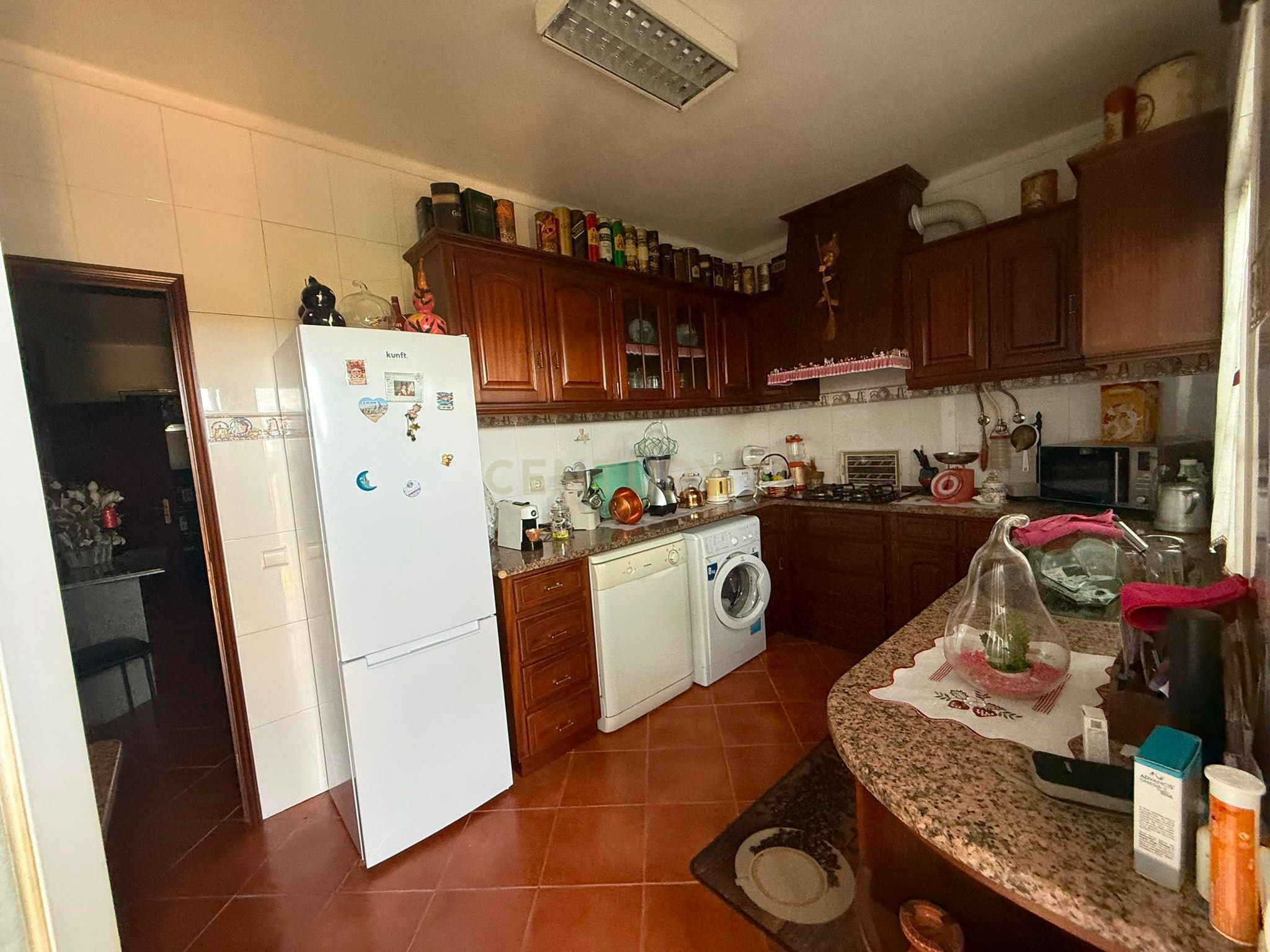 Fotografia 10 de Moradia t2 com 10.280 M² DE TERRENO E UM RIACHO