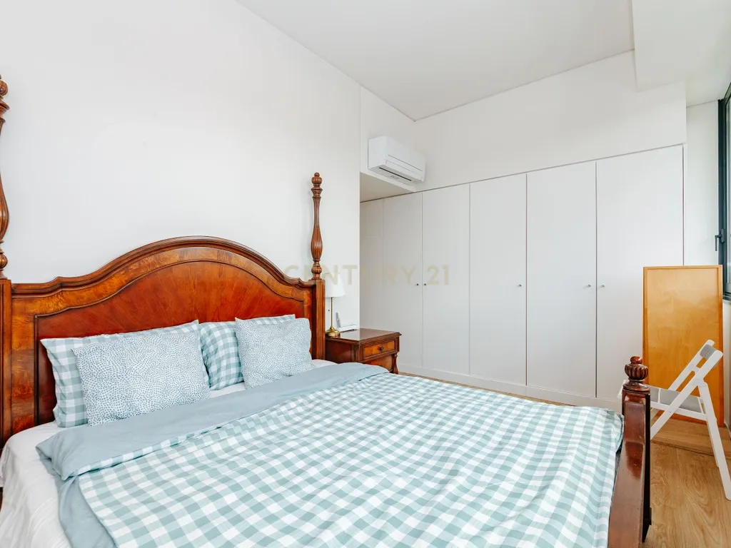 Apartamento T4 no VALRIO, Olivais - Image 12