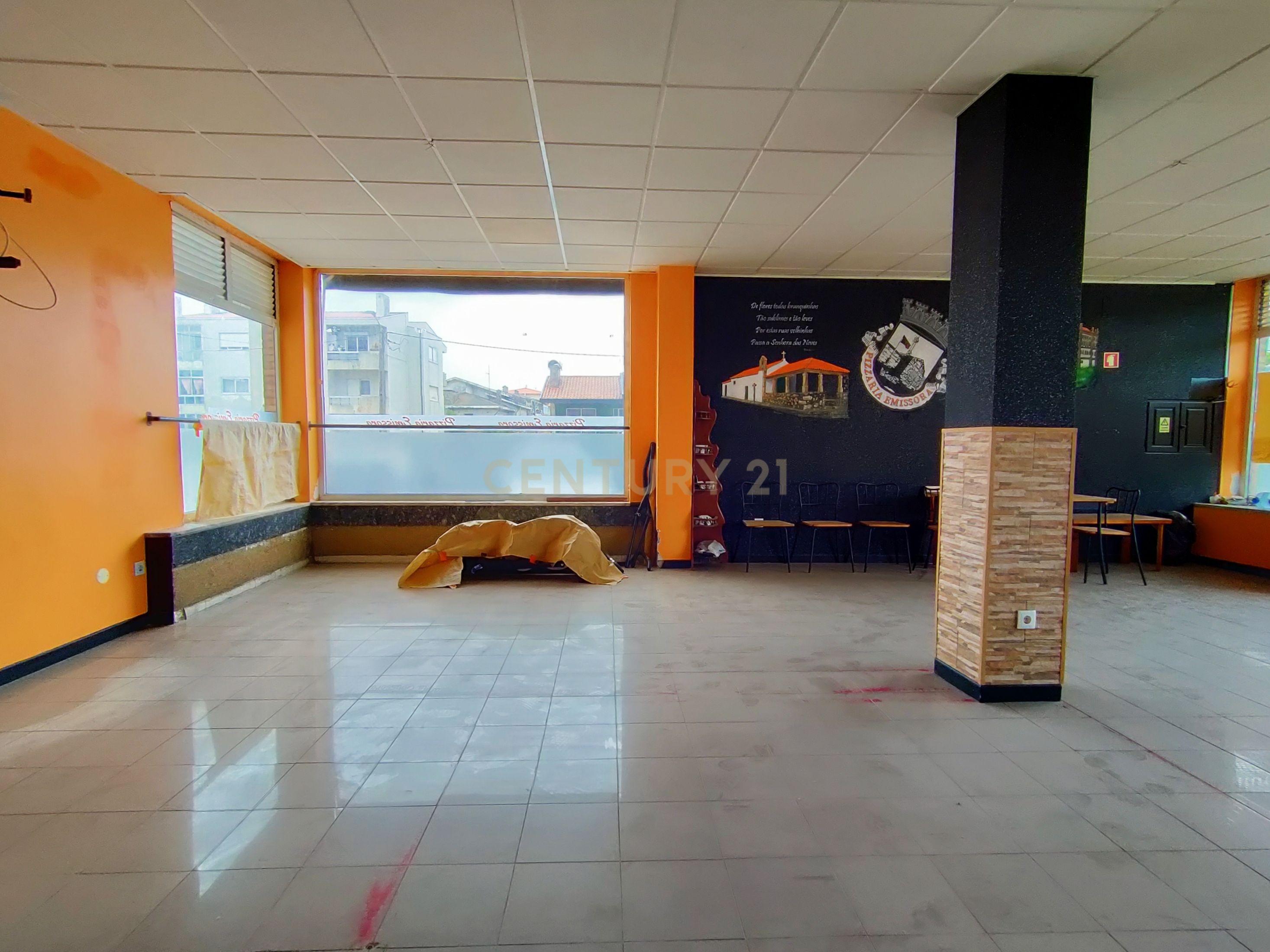 🏢 Loja com Cave para Comércio – Oportunidade Única em Azurara, Vila do Conde! 🏢 - Image 8