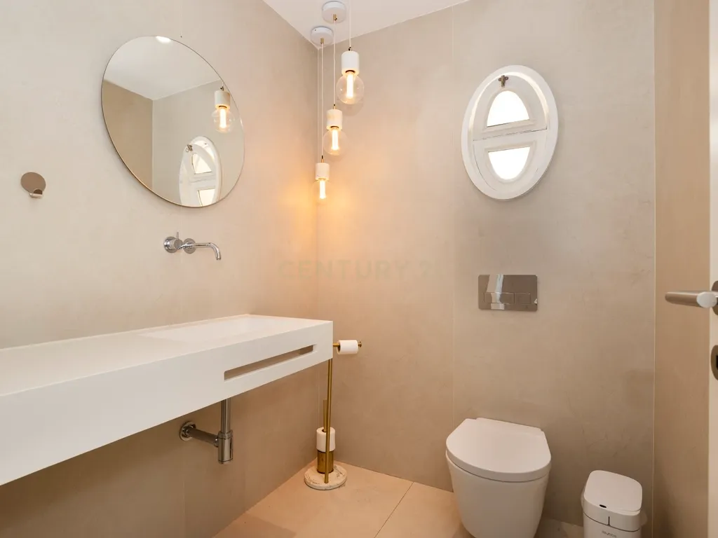 Moradia T5 de Luxo com Piscina, Ginásio, Sauna e Garrafeira em Birre, Cascais - Image 15