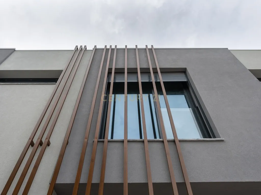 Mais que uma casa é um refugio de conforto e elegância ! - Image 2