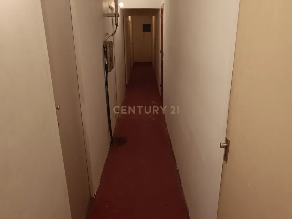 Apartamento em Madrid com 3 Quartos e Vista para a Cidade - Image 19