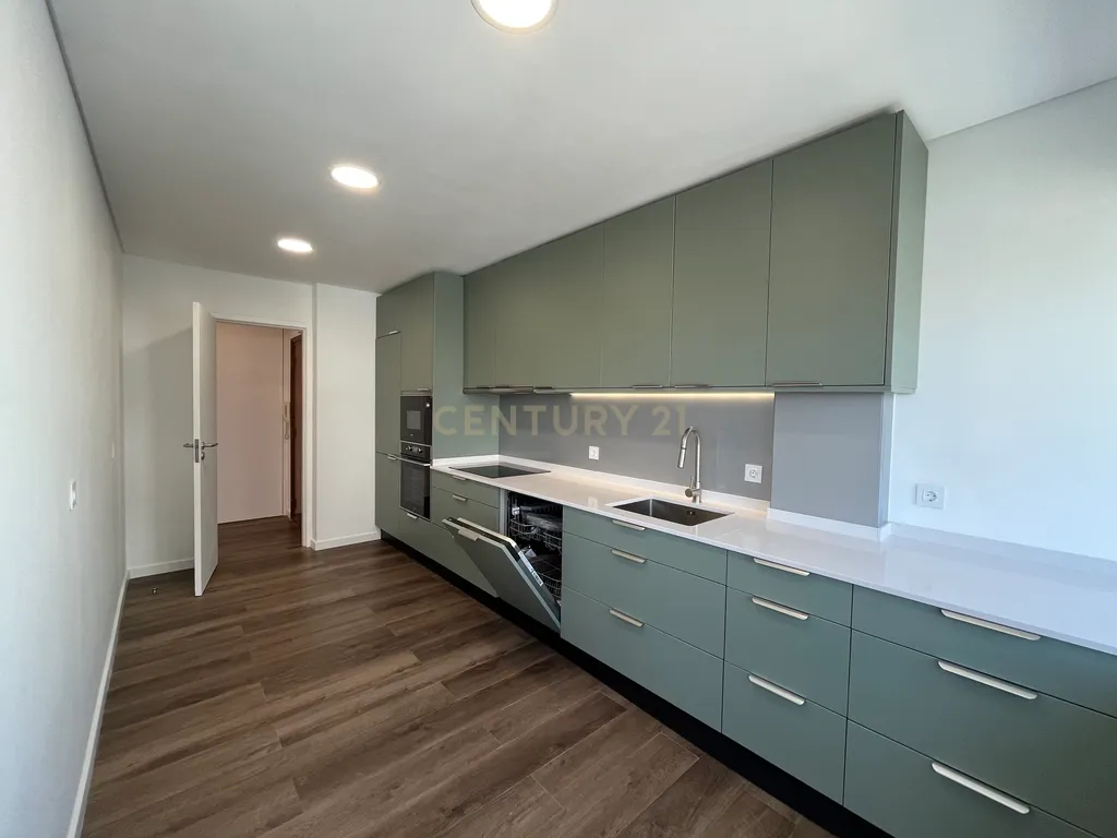 Apartamento T2 totalmente Remodelado. - Image 35