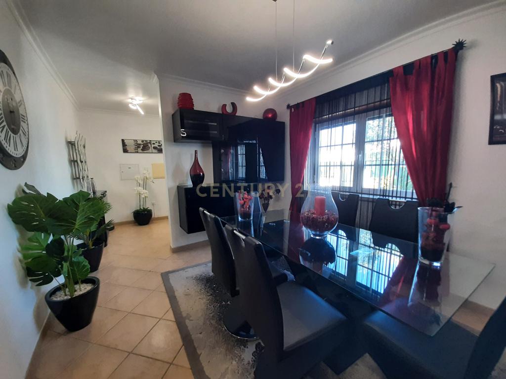 Moradia  T3 na  Lourinhã com Piscina  Garagem e Churrasqueira - Image 55