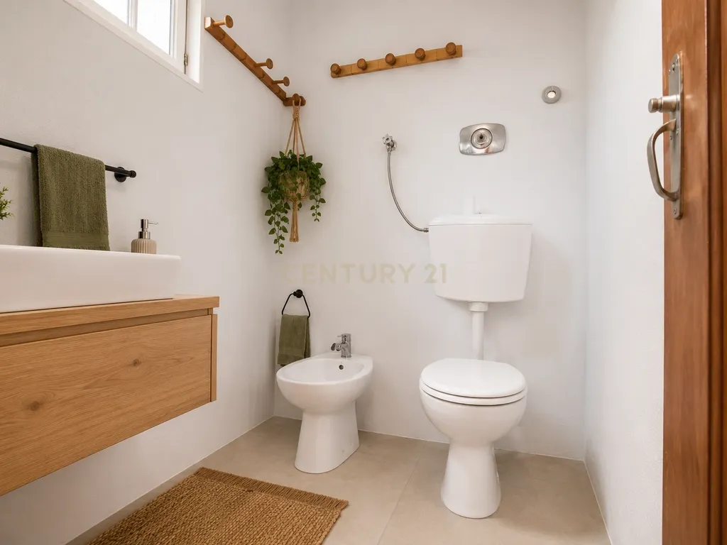 Moradia para recuperar com 250 m² em Vila Verde – Figueira da Foz - Image 19