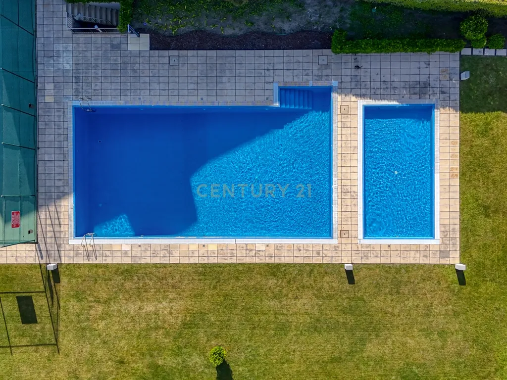Apartamento T2+1 Duplex em condomínio fechado a 600m da praia - Image 34