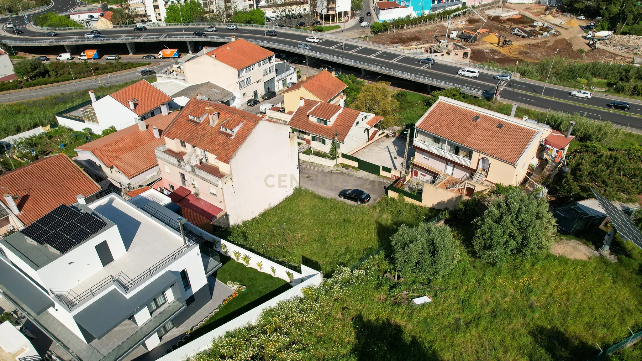 Oportunidade Única em Odivelas: Vista Panorâmica e Conforto - Image 4