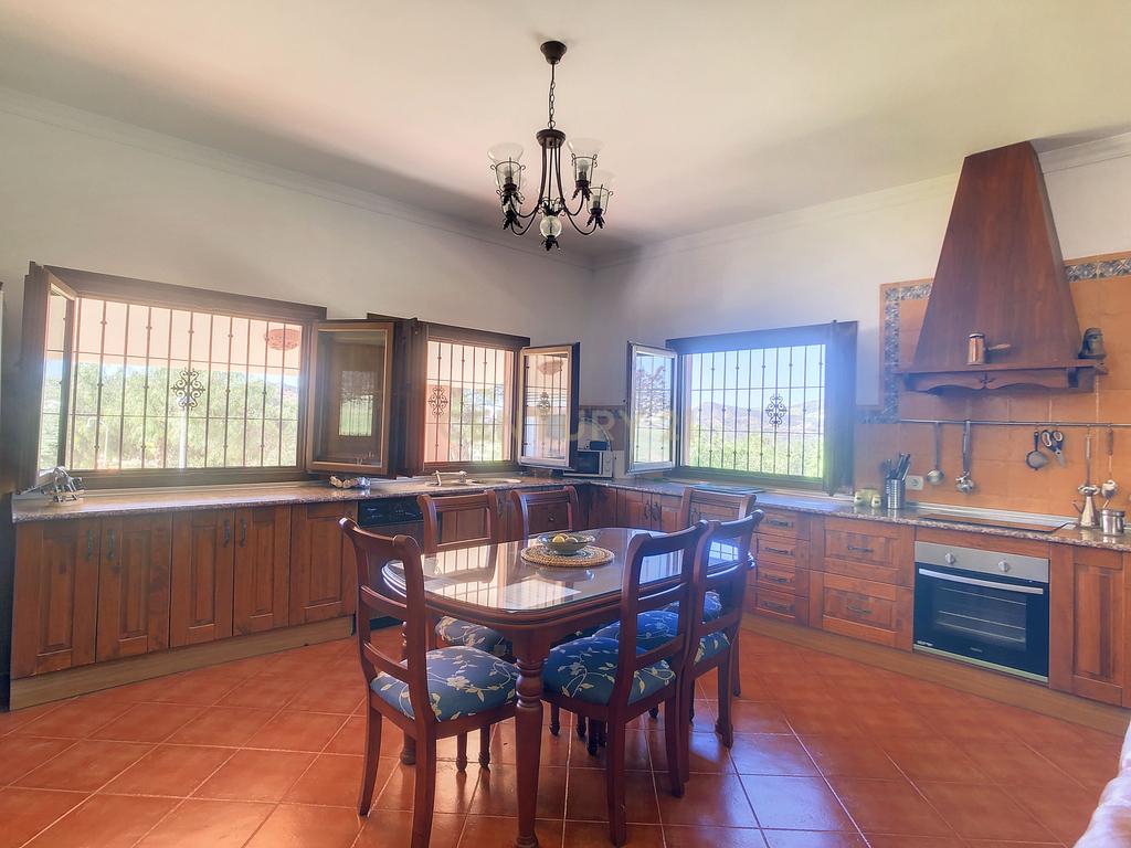 CASA DE LUXO DE CAMPO À VENDA EM ALMOGÍA - MÁLAGA - Image 9