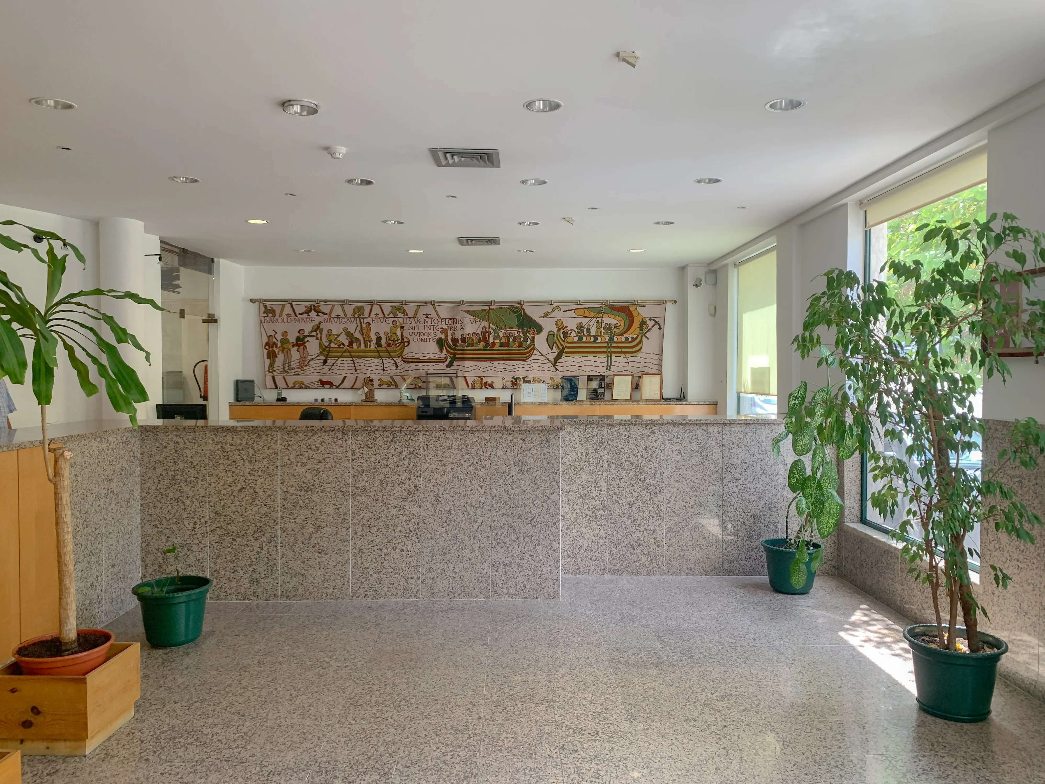 Fotografia 2 de Espaço comercial amplo e versátil com localização estratégica à venda em Setúbal