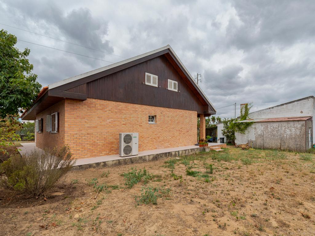Moradia térrea T3 impecável num terreno de 3954m2 e anexo em Azeitão - Image 37
