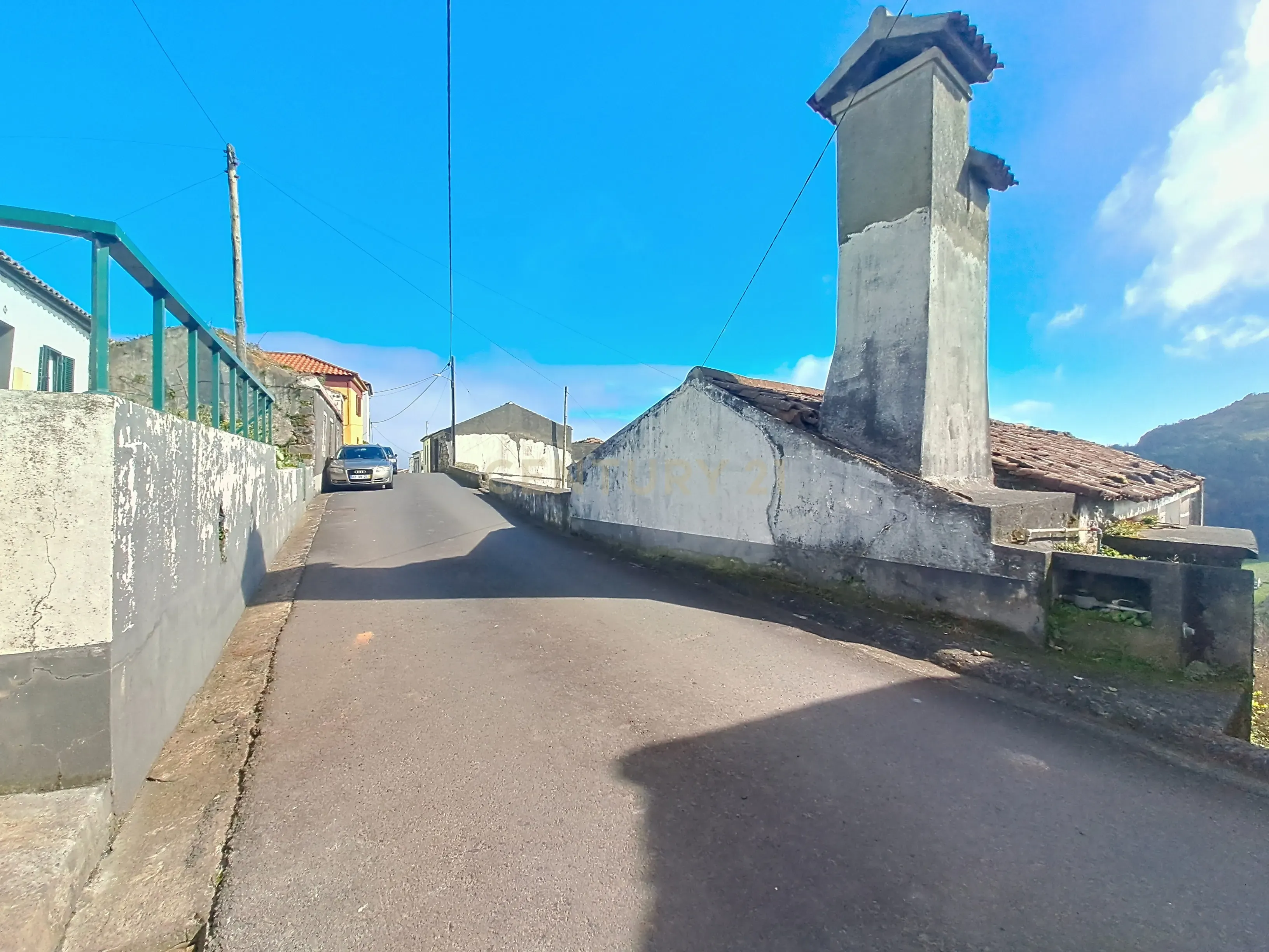 Casa T1 + 1 em Povoação, Ilha de São Miguel - Tranquilidade e Luz Natural - Image 13