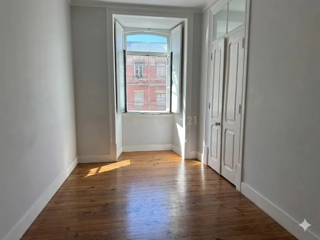 Fotografia 4 de Apartamento de 9 assoalhadas para Venda - com Rendimento Garantido