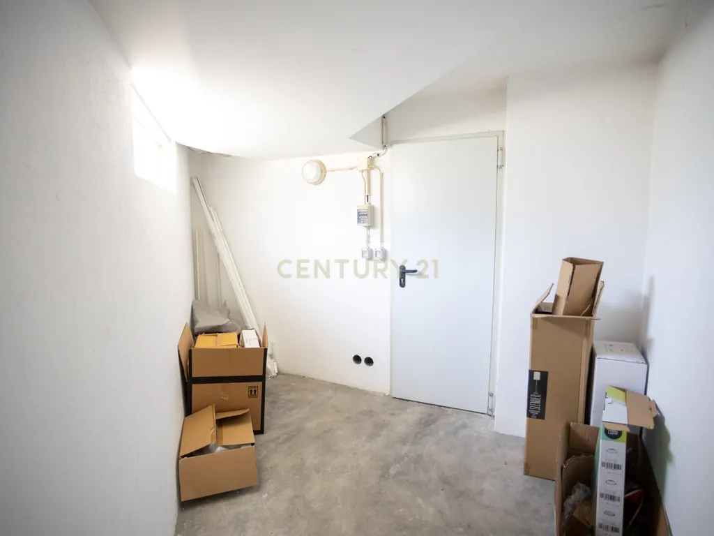 T3 com 160 m², Box para 2 carros e Arrecadação – Lumiar / Ameixoeira - Image 20