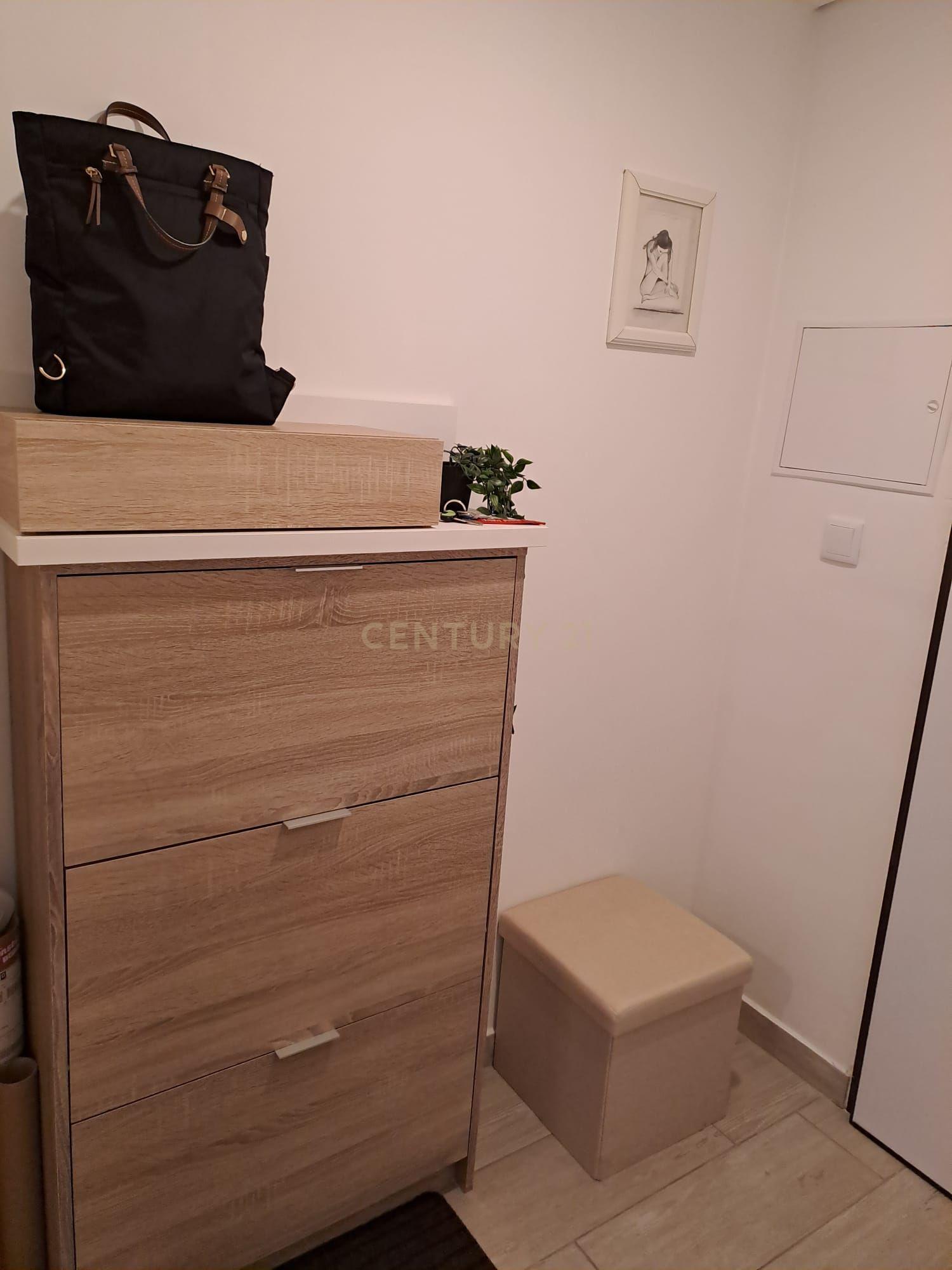 Apartamento T2 remodelado  no centro da Cidade do Montijo - Image 9