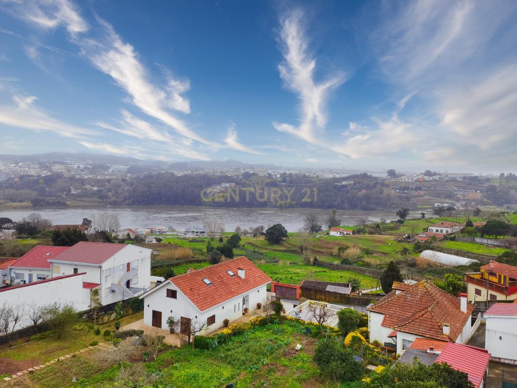 Apartamento em Valbom com vista Rio Douro - com usufruto temporário - Image 5
