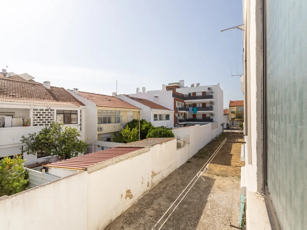 Apartamento T2 Quinta da Lomba - Barreiro - Image 17