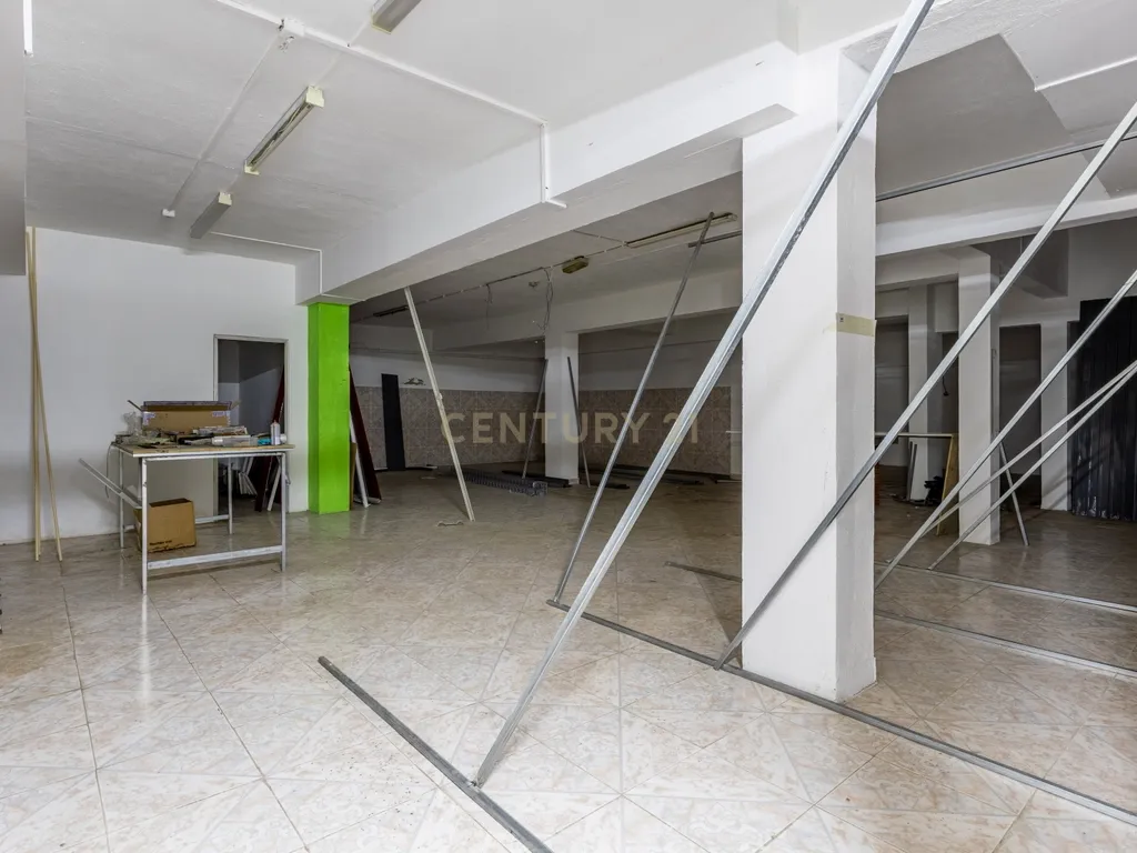 Garagem com Negócio em Funcionamento e Elevado Potencial de Rentabilidade | Pinhal Novo - Image 12