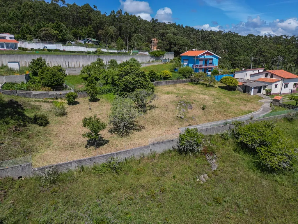 Moradia T4 com Vista Mar e Cidade - Image 11