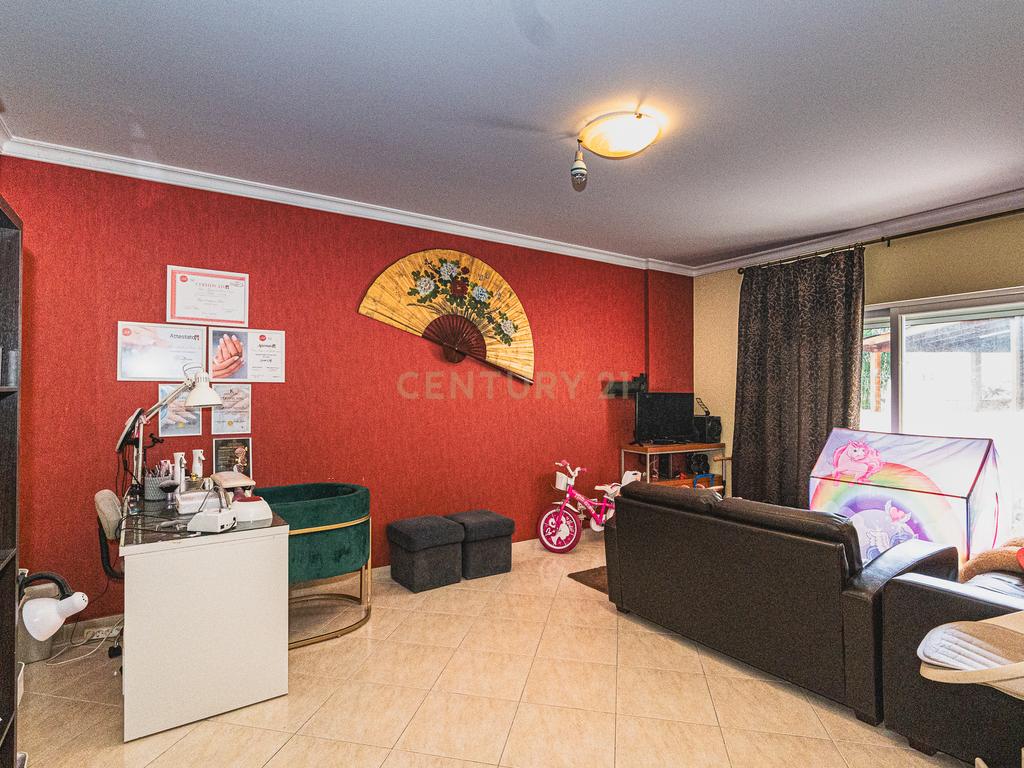 Apartamento T1+1 em Armação de Pêra - Boa Localização, Perto da Praia - Image 4
