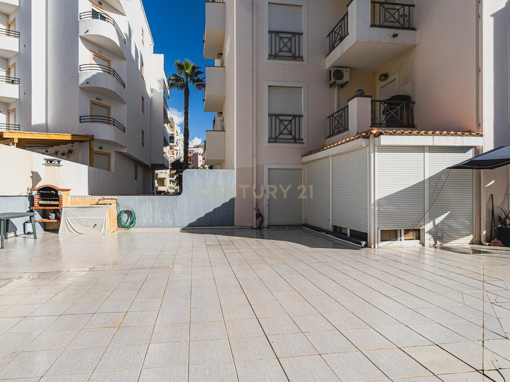 Apartamento T1+1 em Armação de Pêra - Boa Localização, Perto da Praia - Image 9
