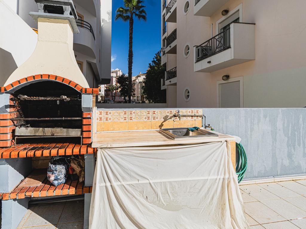 Apartamento T1+1 em Armação de Pêra - Boa Localização, Perto da Praia - Image 11