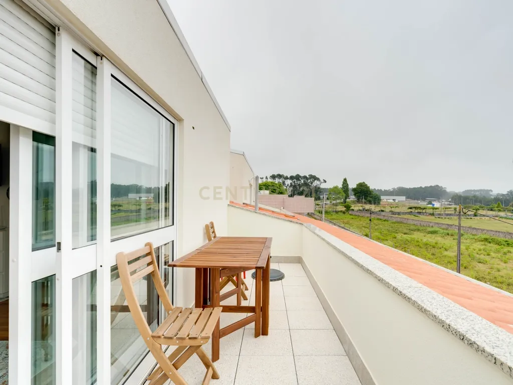 T2+2 Duplex c/ Sótão amplo (248m²) | S. Félix Marinha - Image 25