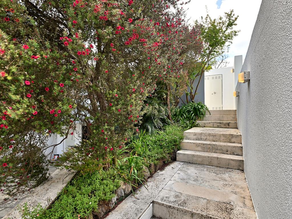Luxuosa Moradia Isolada na Serra de Carnaxide com Piscina  - Image 51