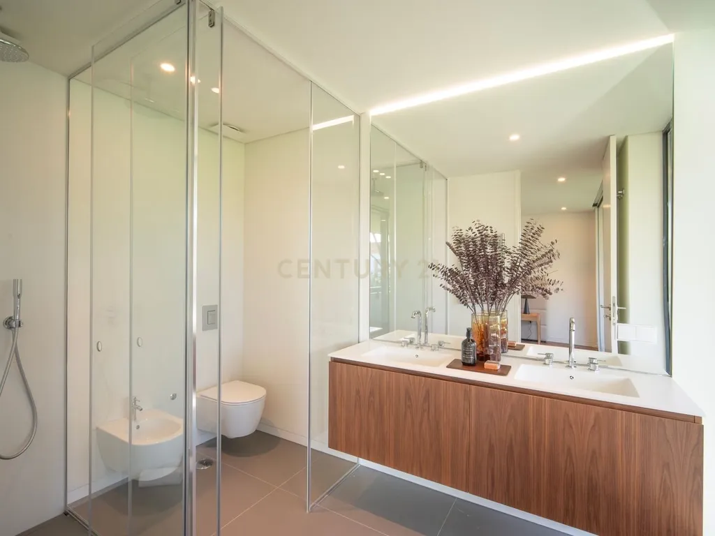 Moradia T3 com Piscina Privada no Condomínio Sandwoods - Birre - Image 13