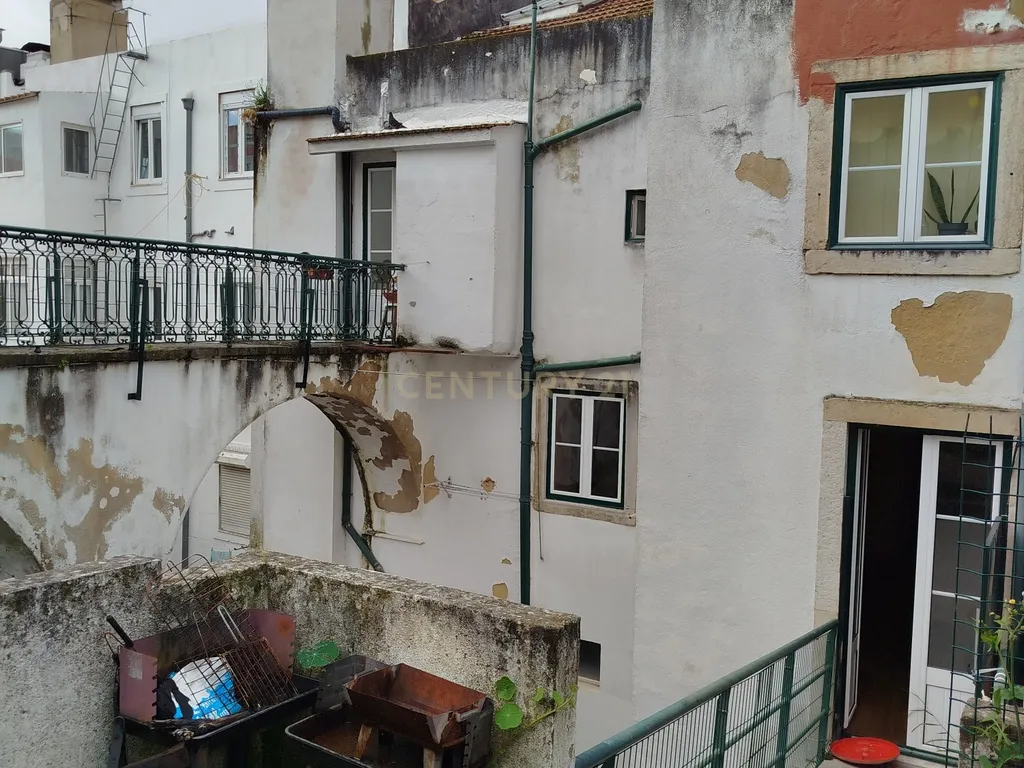 Edifício para Recuperação com Vista para o Rio em Lisboa (São Vicente) - Image 22
