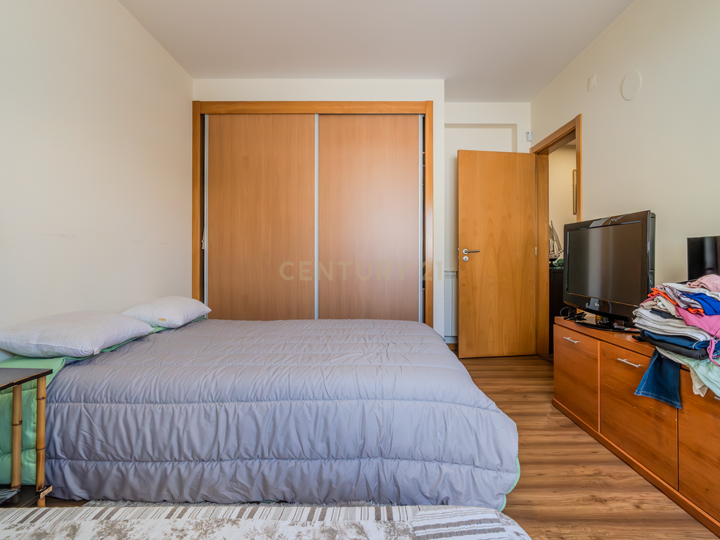 Moderna moradia geminada com vista mar - Ericeira - Image 10