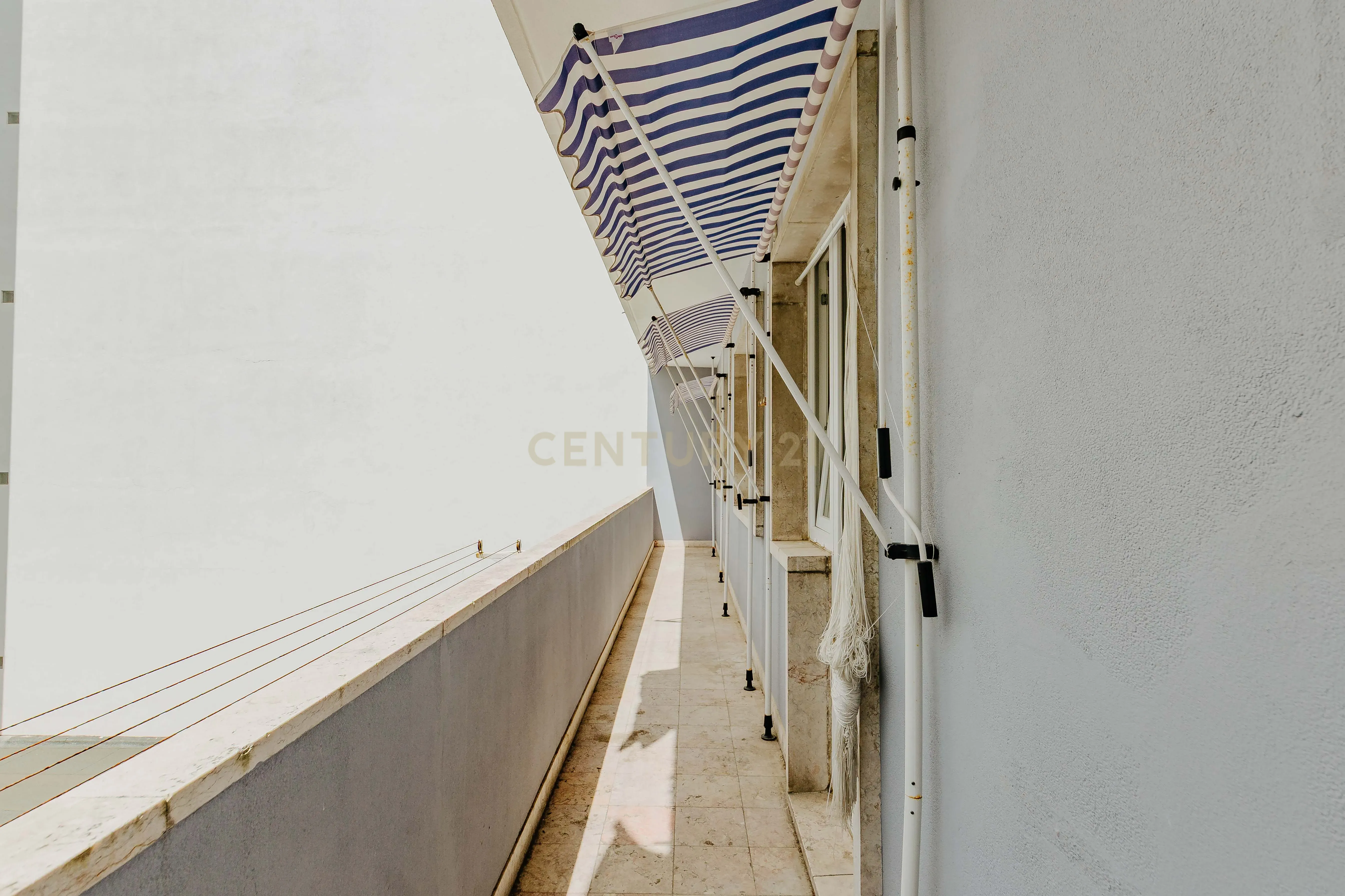 APARTAMENTO T5 REMODELADO SALDANHA LISBOA - Image 49