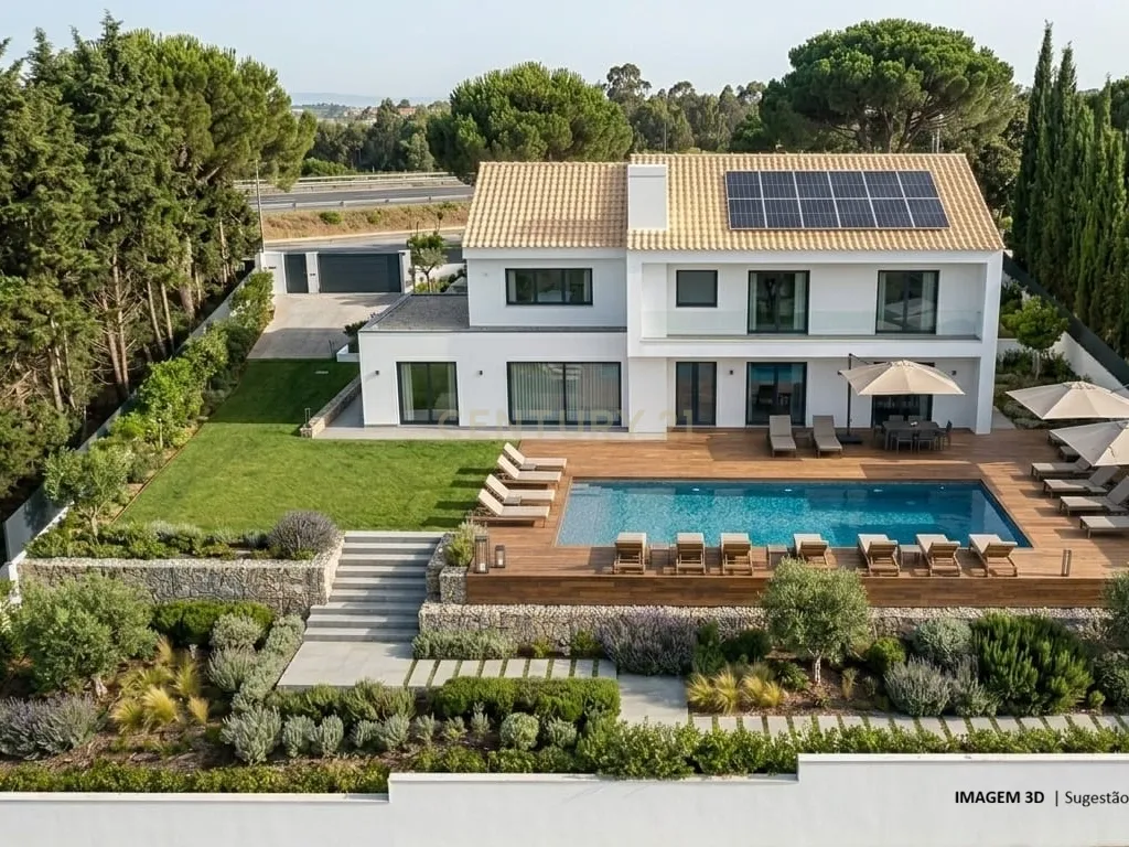 Moradia para Reabilitação Total, com 540 m² de Área Bruta de Construção, em Lote Urbano de 2.350 m² | Alcabideche, Cascais - Image 1