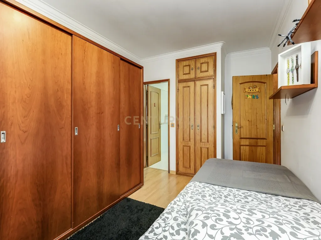Apartamento T3 com vista deslumbrante para a Serra de Sintra – Algueirão | Cabeço da Fonte - Image 18