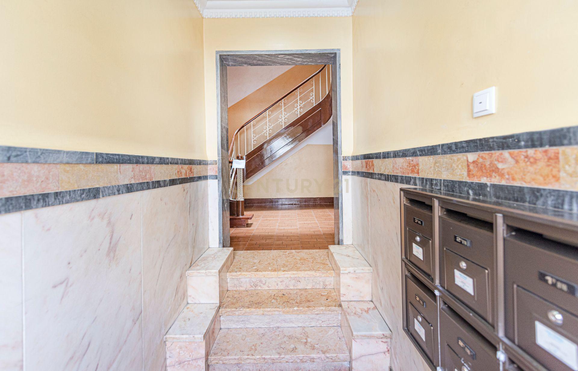 Apartamento T2 | Amadora | Mobilado e Equipado | - Image 20