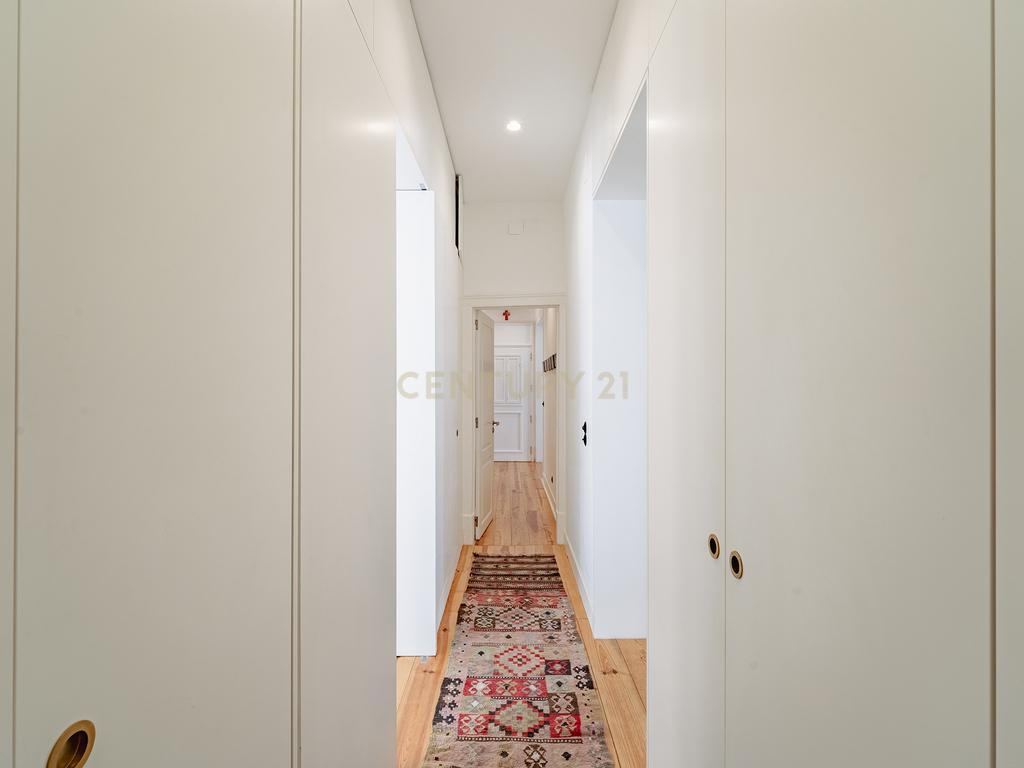 APARTAMENTO DE LUXO NA RUA DE SÃO BENTO — 188 m² | PRÍNCIPE REAL · ESTRELA - Image 26