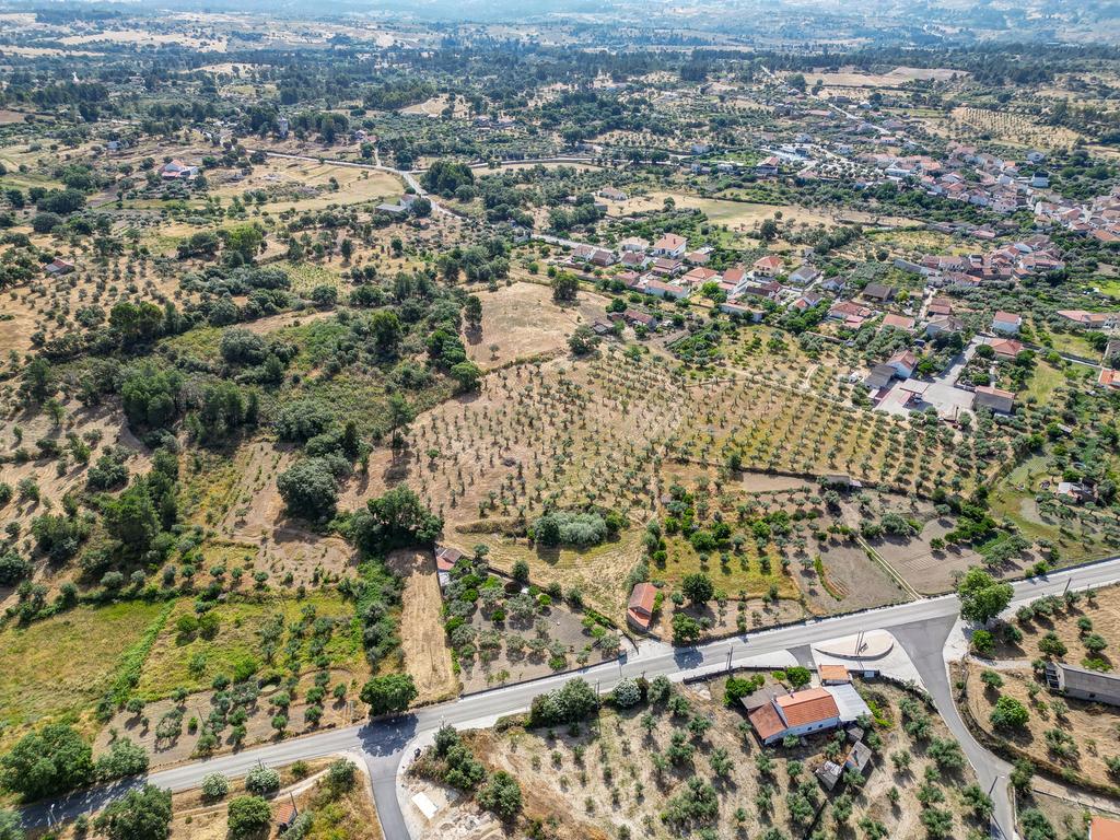 OPORTUNIDADE 360º – Moradia T3 + Posto de Combustível GALP + Terrenos (36 000 m²) - Image 6