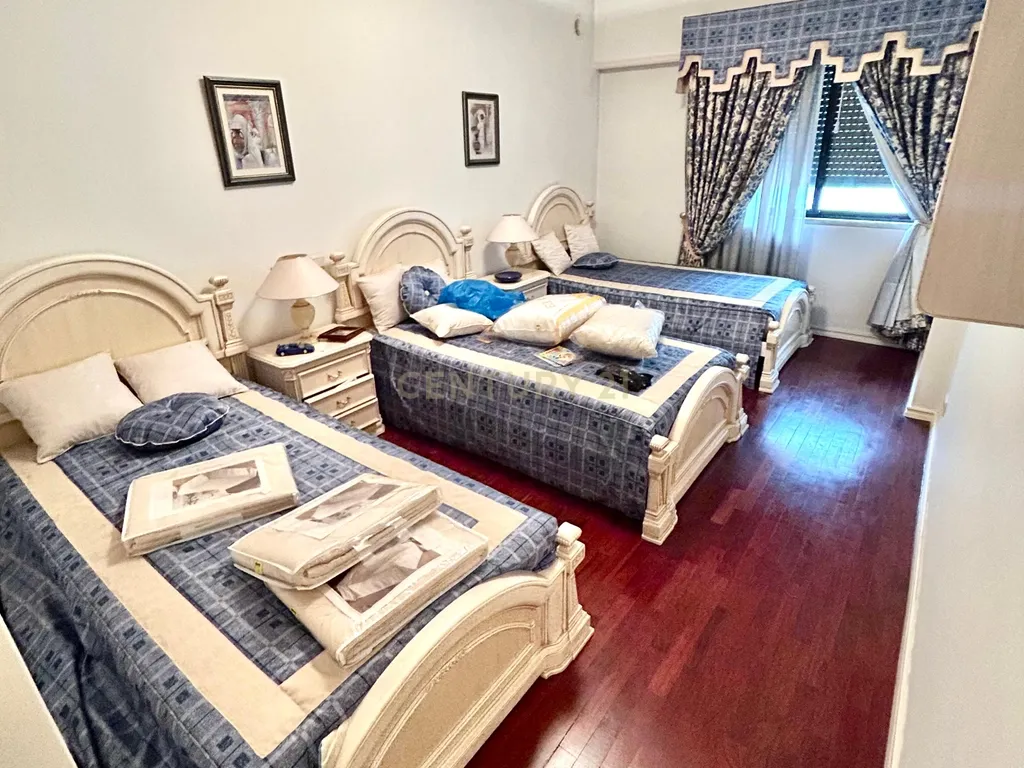 Apartamento T4 para arrendamento na freguesia de Arroios, em Lisboa - Image 17