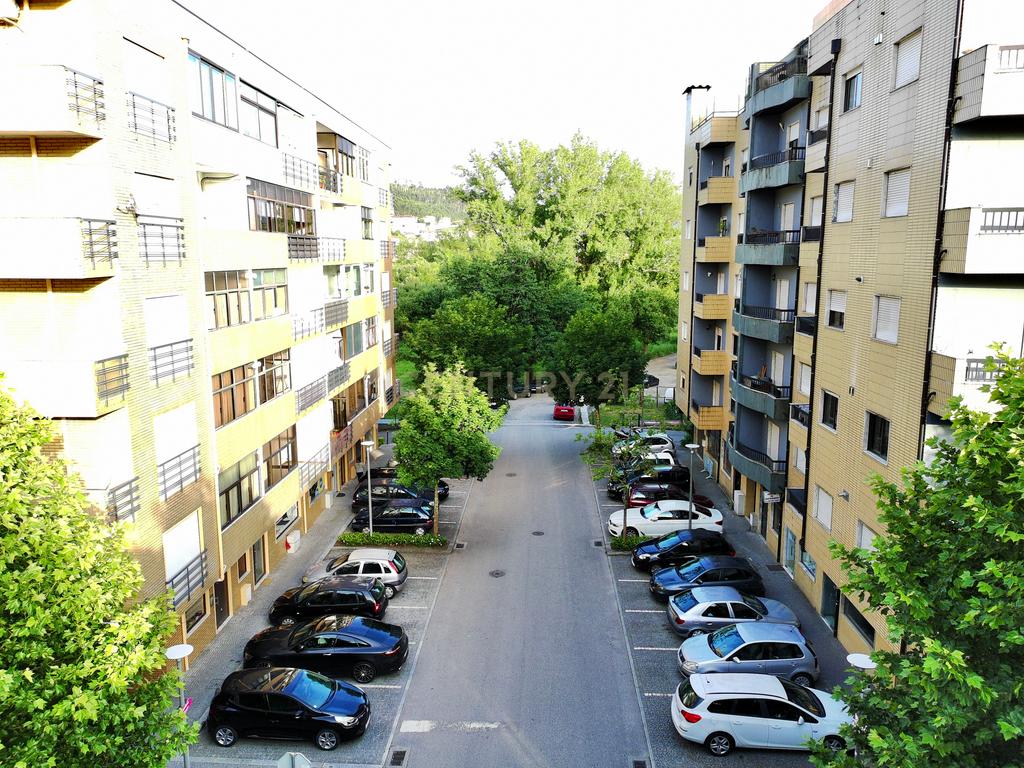 (PENDENTE) Apartamento T3 centro Povoa de Lanhoso - Image 43