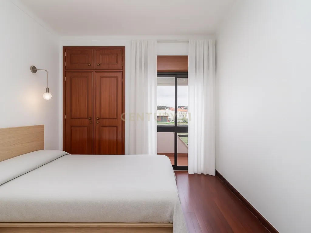 Apartamento T3 com garagem e arrecadação em Abrantes - Image 19