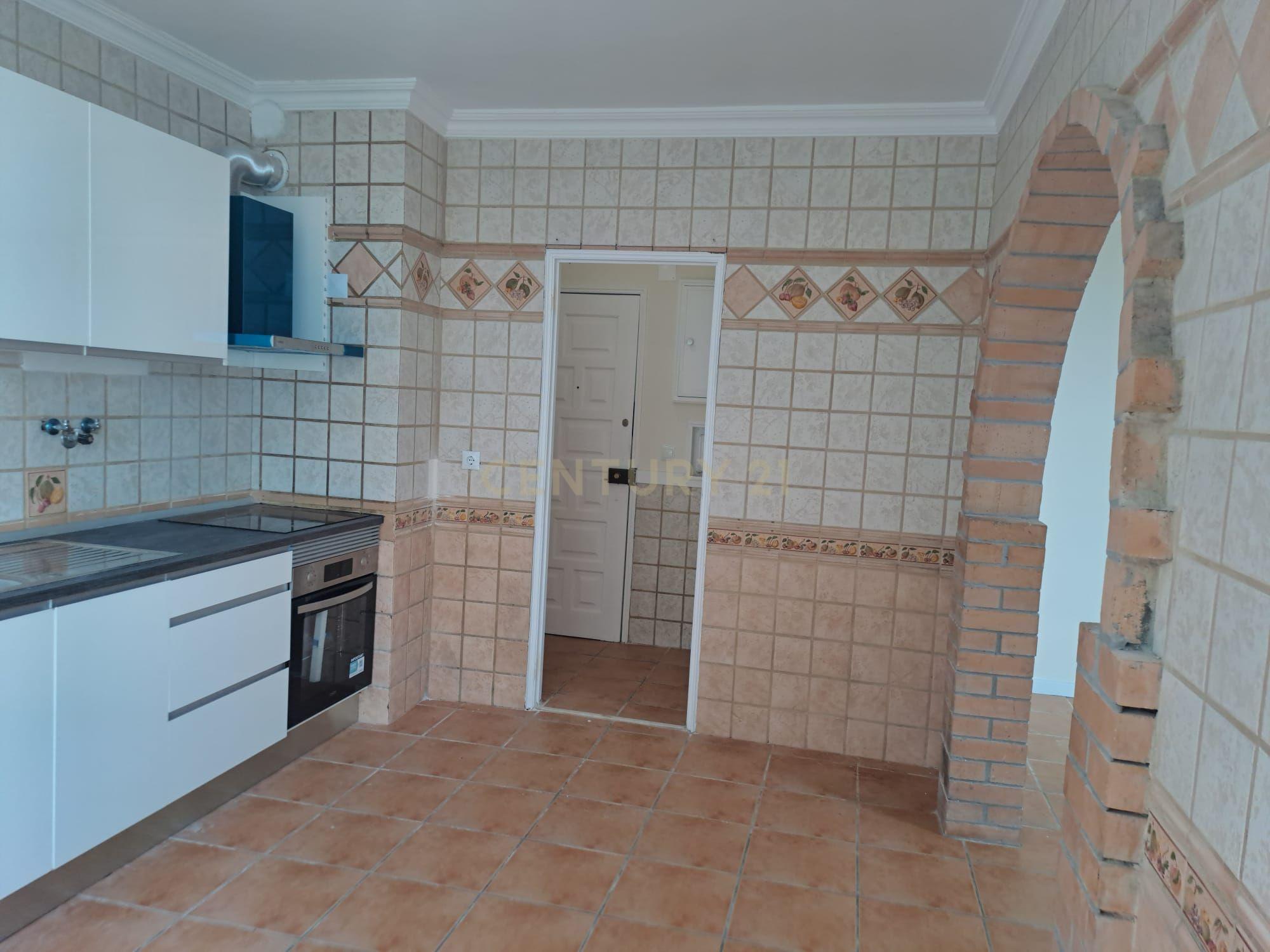 Fotografia 7 de Apartamento T2 - Tapada das Merçês