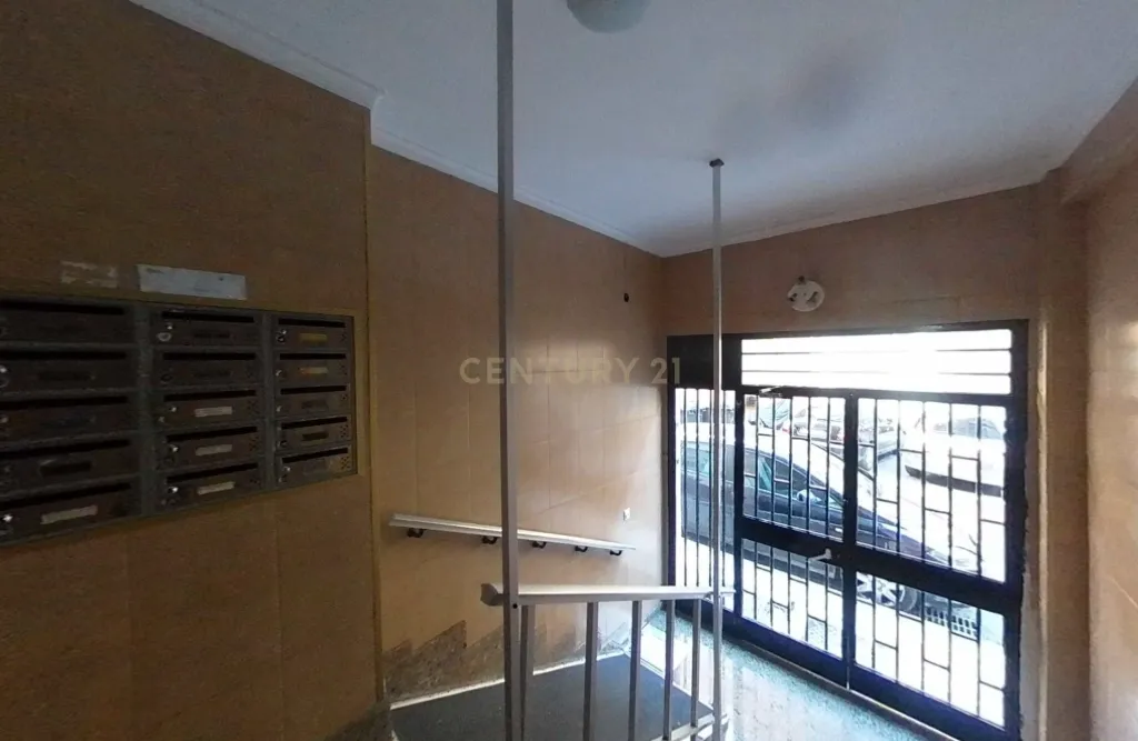 - Image 15