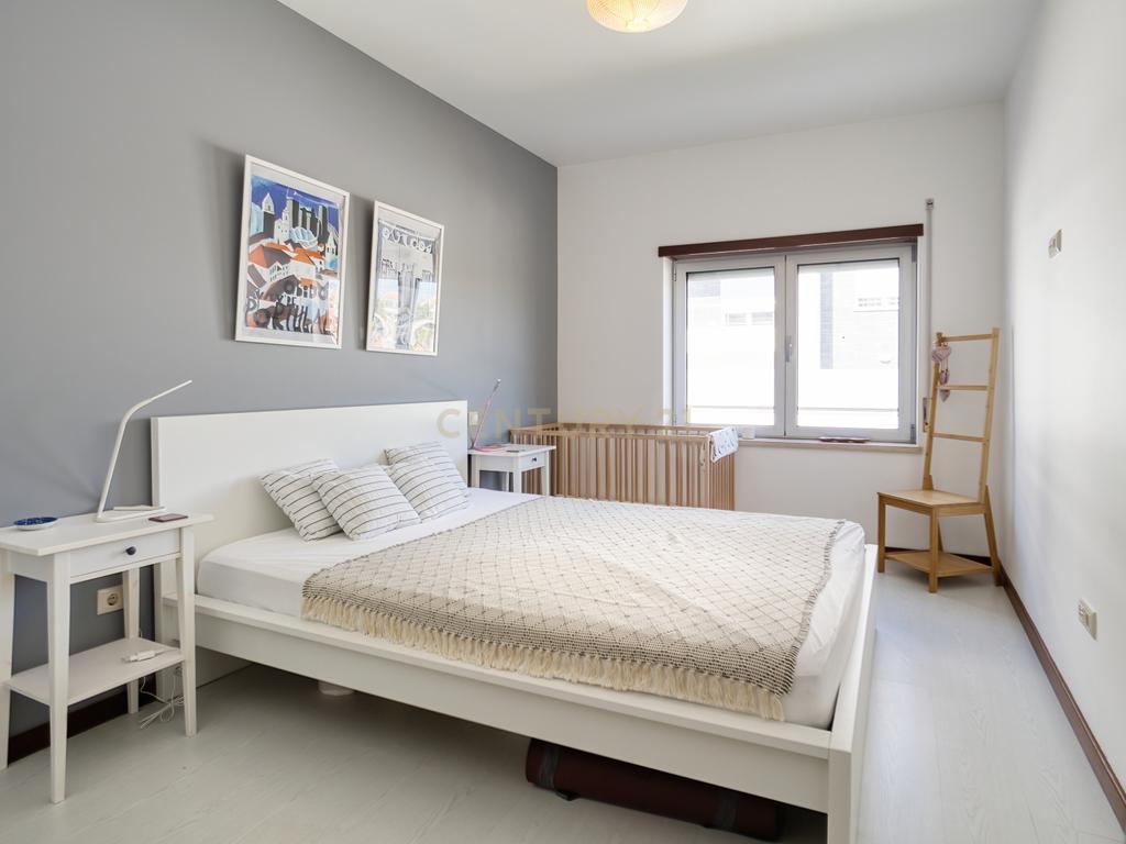 Apartamento T2 em Condomínio Fechado com Piscina e Jardins – Pederneira, Nazaré - Image 19