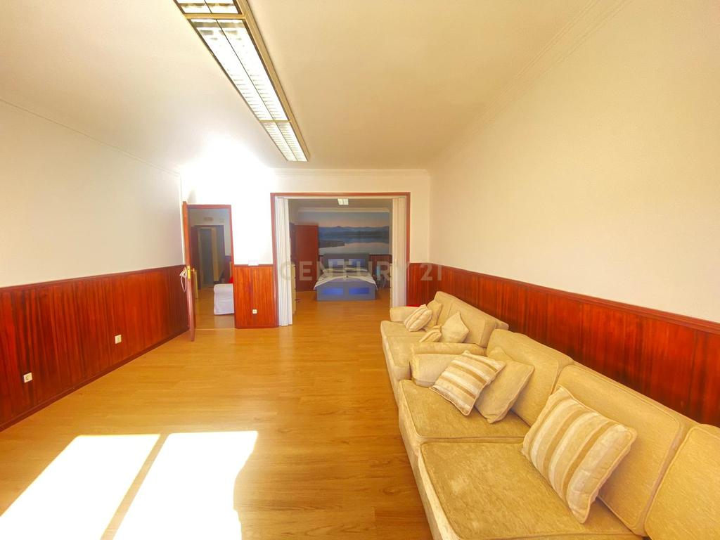 Apartamento T0 (88 m²) com terraço – Próximo de Cascais - Image 15