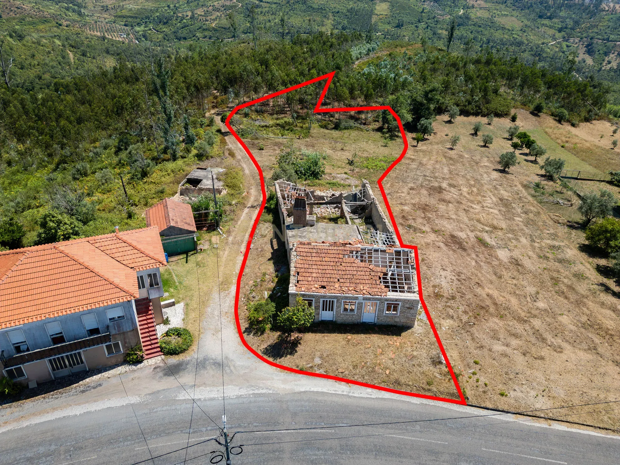 Fotografia 10 de Ruina com Potencial em Colmeias, Leiria